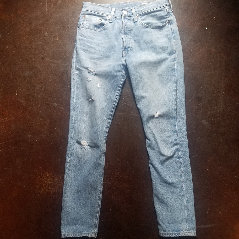Levi's highrise jeans